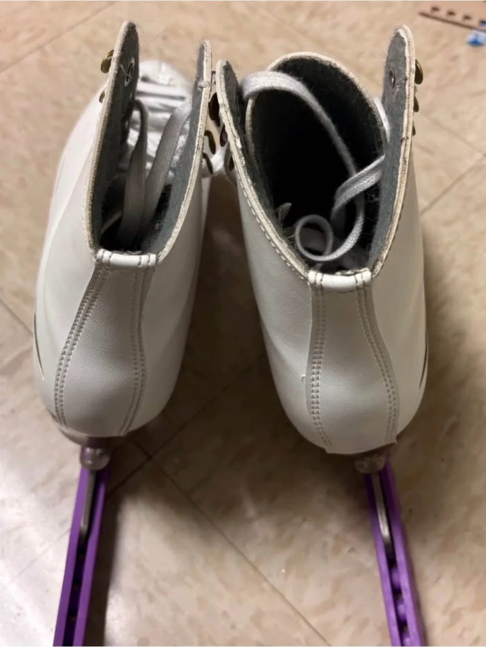 Lake Placid Cascade Recreation Figure Skates and Blade guard set, women's size 6